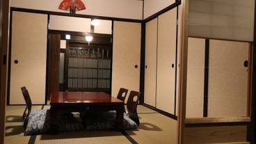 客室内のダイニングエリア / 6