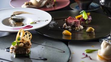 食事・飲み物 / 3