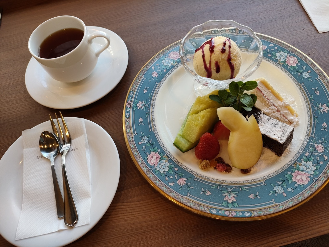 デザート付きプランのデザートと紅茶