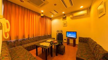 カラオケ ルーム / 13