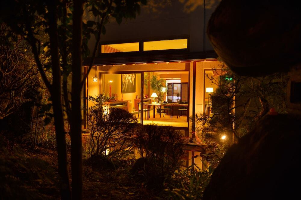 ロビーラウンジ