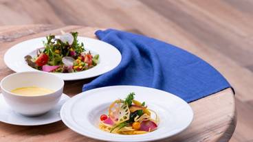 食事・飲み物 / 8