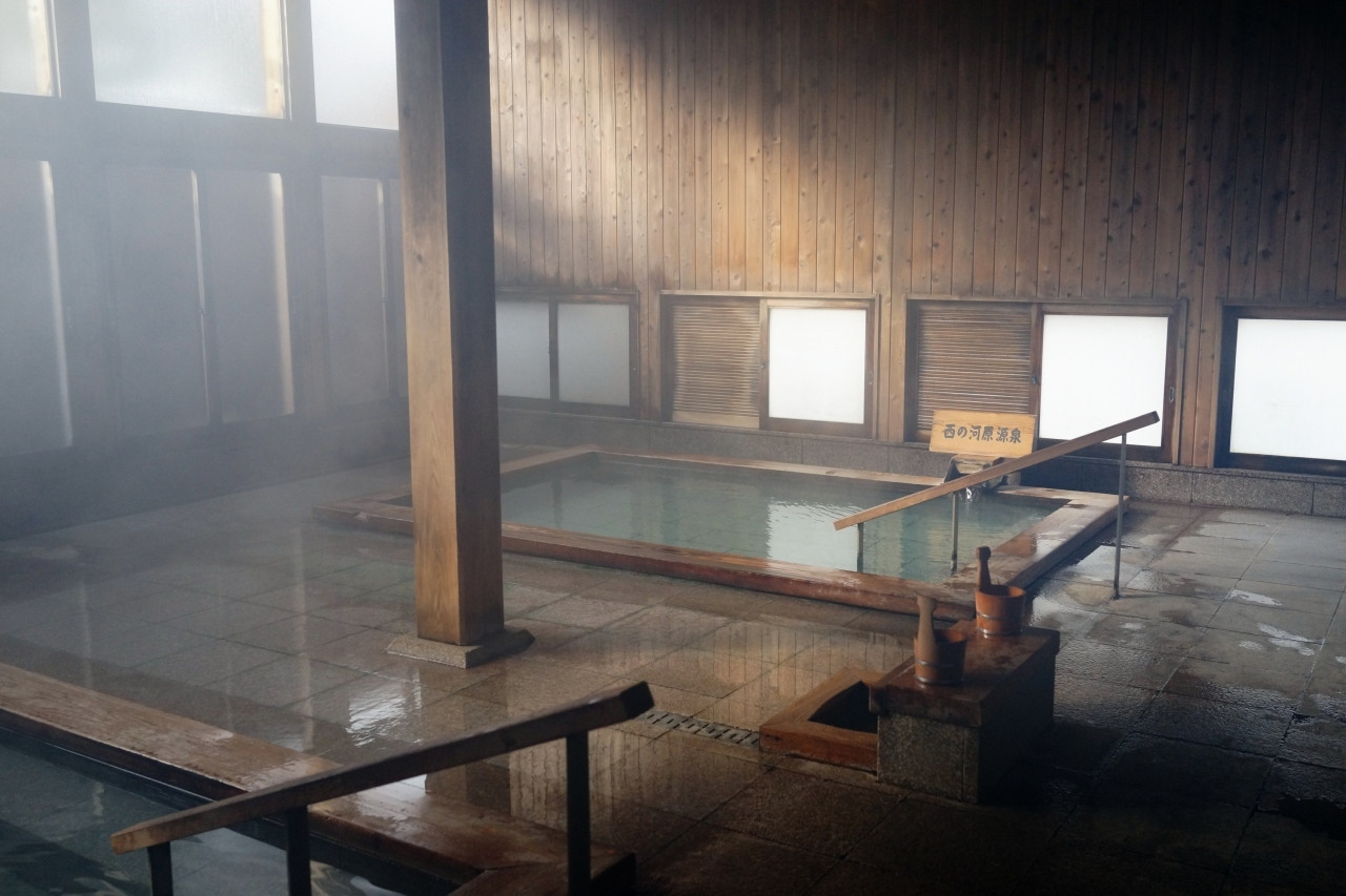 創業約400年。多くの文化人に愛された老舗宿4775137