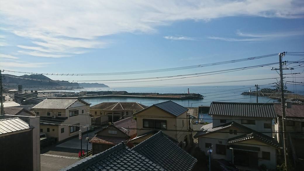 爽快な目覚めで
朝日からパワーをもらう / 1