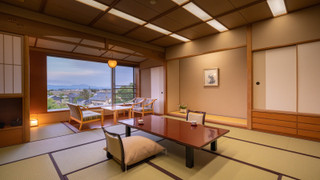 ■西館和室12.5帖■バストイレ付【禁煙】 [和室] [禁煙]