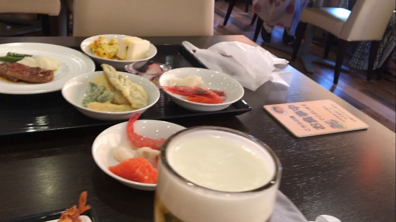 夕食バイキング
