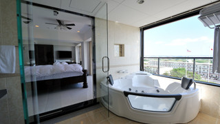 [ホテル棟]ローヤルオーシャンコーナースイート 禁煙