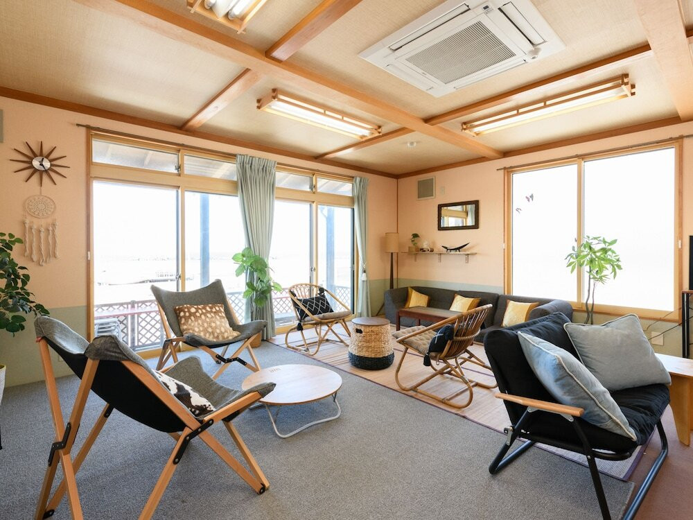 ロビー応接スペース