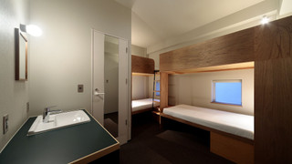 フォースルーム シャワー付き