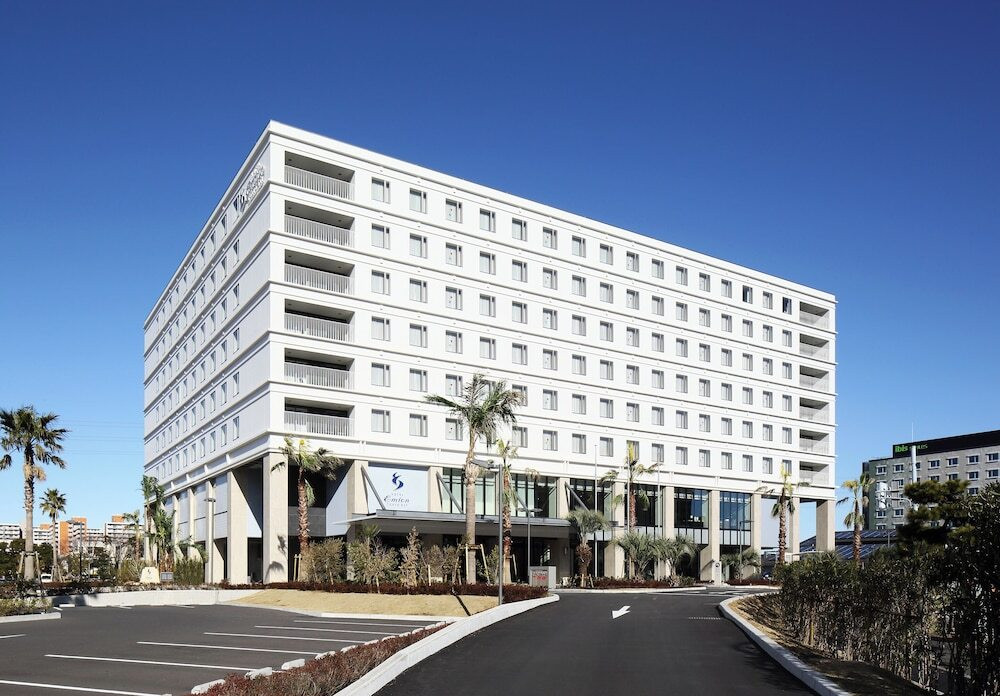 テラスから夜景を眺め、大浴場で温泉旅行気分♪4068967