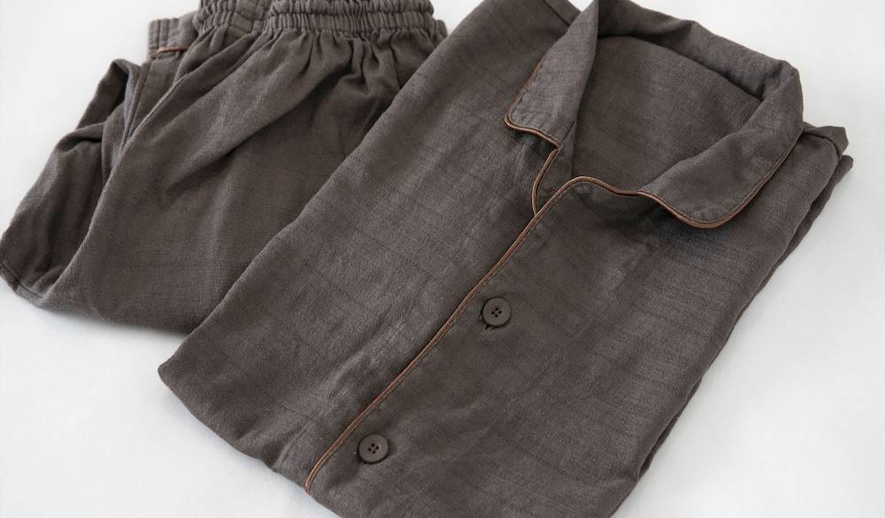 上下セパレートのナイトウェア / 1