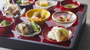 食事・飲み物 / 35