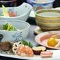 【楽天スーパーSALE】【四季会席】旬味満載!季節の四季会席部屋食★貸切風呂無料・朝珈琲付等特典 | 温泉津温泉 のがわや旅館