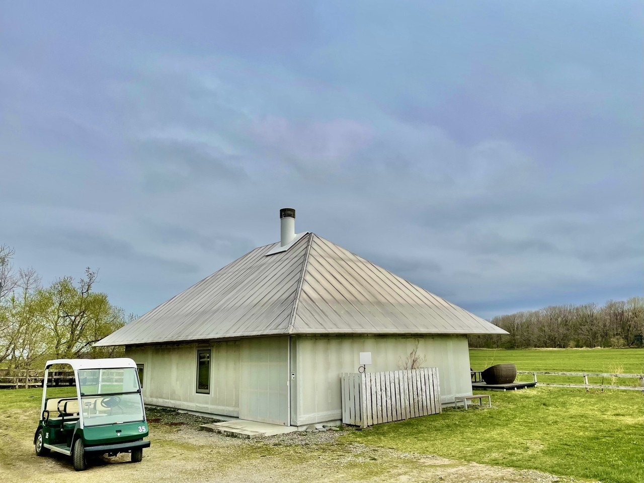 MEMU EARTH HOTEL3398719