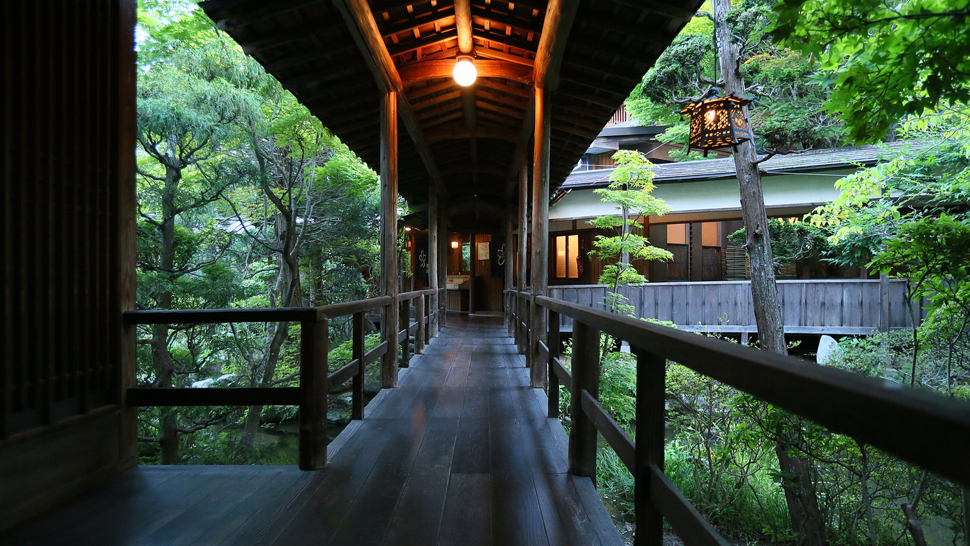 雰囲気たっぷりのレトロな温泉旅館で、日頃の疲れをリセット♪3847039