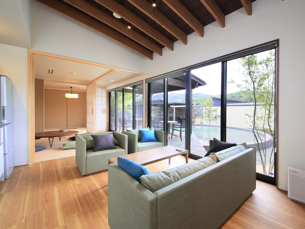 3. 別荘と温泉宿の良いトコ取り！「天然温泉＆プライベートSPA 瑠璃浜」3447349