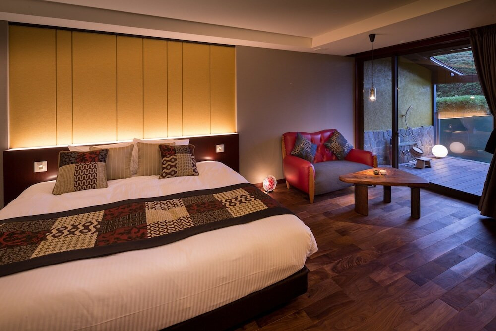 展望露天風呂付きキングサイズベッドルーム①