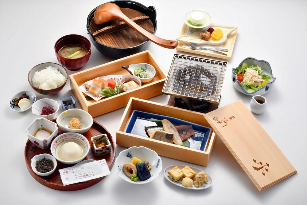 朝食