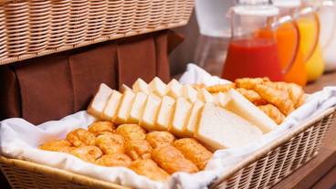 朝食メニュー パン / 10