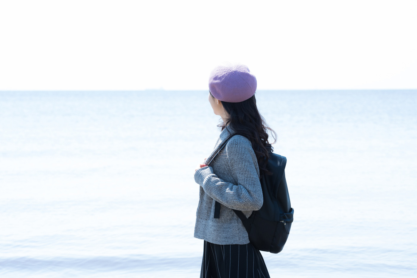 海 旅 女性