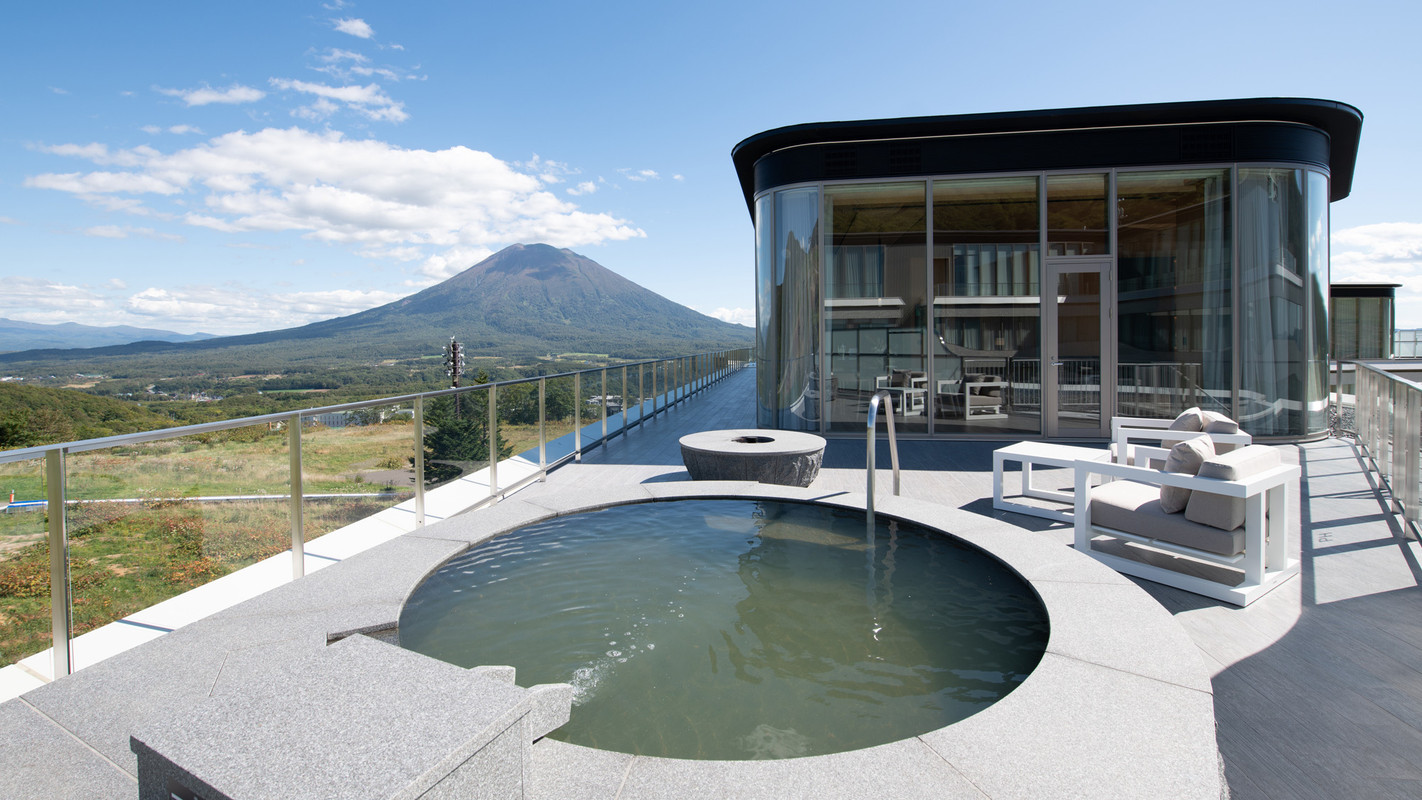 ペントハウス一例／温泉露天風呂