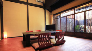 町屋　南邸 (ベッド + 布団)