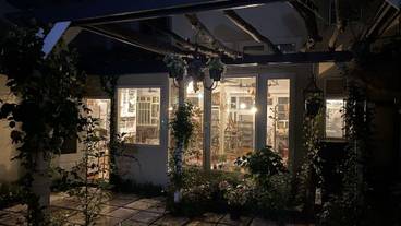 施設の正面 / 22