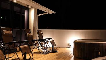 ヘルシンキの外気浴スペース(夜) / 4