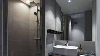 ダブル 禁煙 [最大定員2名：大人2名まで または 大人1名と子供1名（5歳以下）まで]