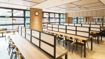 朝食スペース / 10