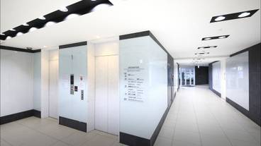 内部エントランス / 2