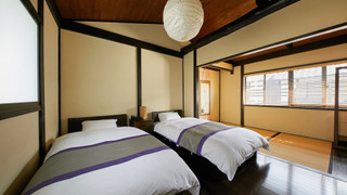 町家一棟貸し (ベッド+布団)