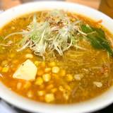 札幌味噌ラーメン専門店 けやき 新千歳空港店（サッポロミソラーメンセンモンテンケヤキ）
