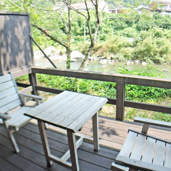 馬路の雄大な自然を全身で感じられる場所3644178