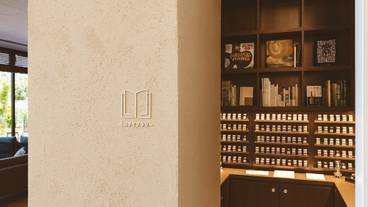 ロビーラウンジ / 25