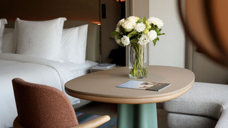 ルーム (Marunouchi)