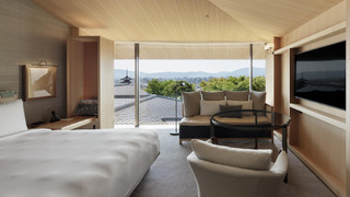 ルーム キングベッド 1 台 (Pagoda View)