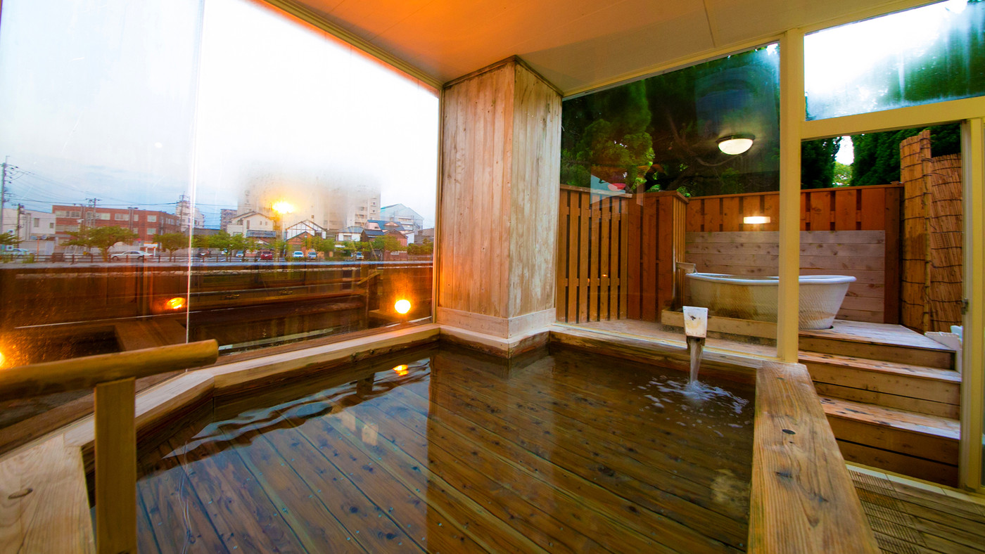 観光のあとは温泉でゆっくり♪家族みんなで入れる貸切風呂も3929066