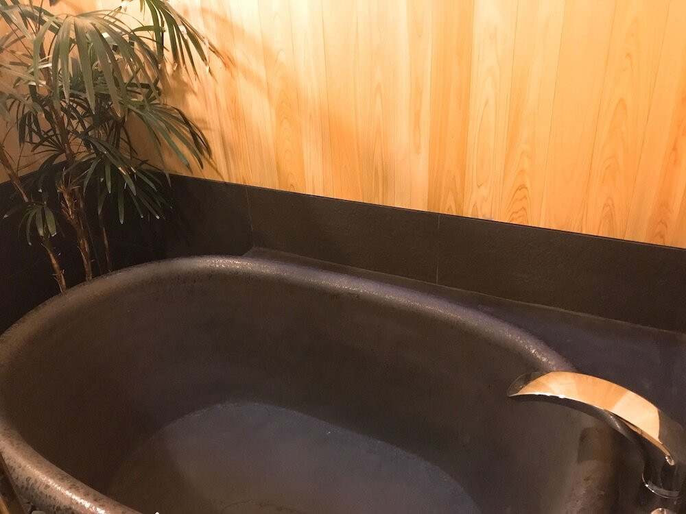 深めの浴槽