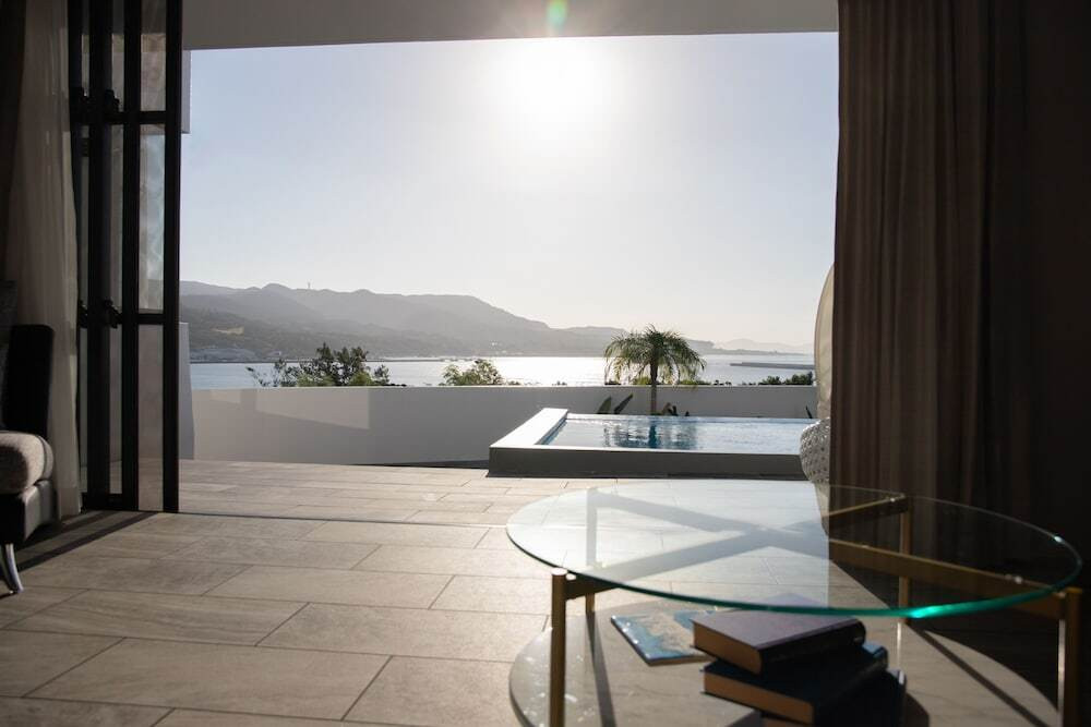 ビーチ / オーシャン ビュー