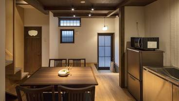 客室内のダイニングエリア / 25