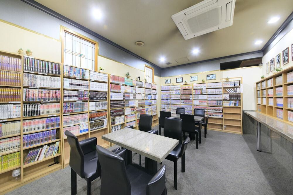 サウナ付き大浴場と3000冊のコミック図書室ありのホテル3634238