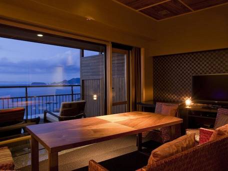 洲本温泉 ホテルニューアワジ / 1