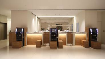 チェックイン / チェックアウト キオスク / 1