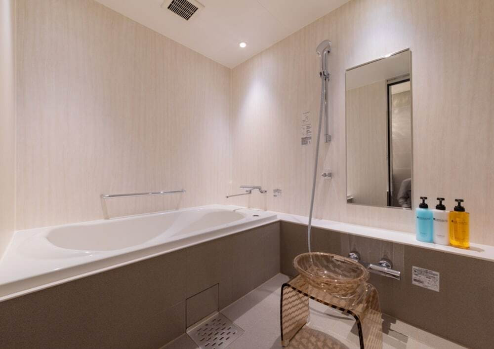 スペーシャスルーム　バスルーム