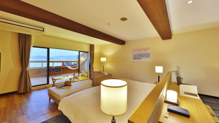 ハリウッドツイン オーシャンビュー Nagi Hotel、改装済み