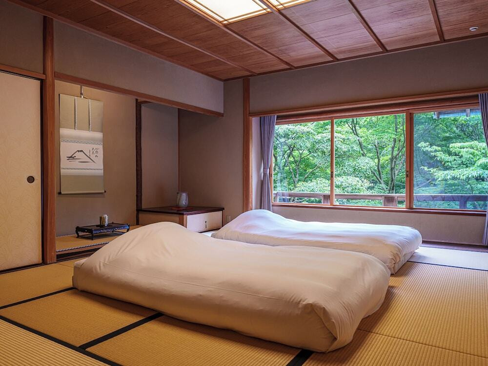 2階建て離れ「和室」寝室