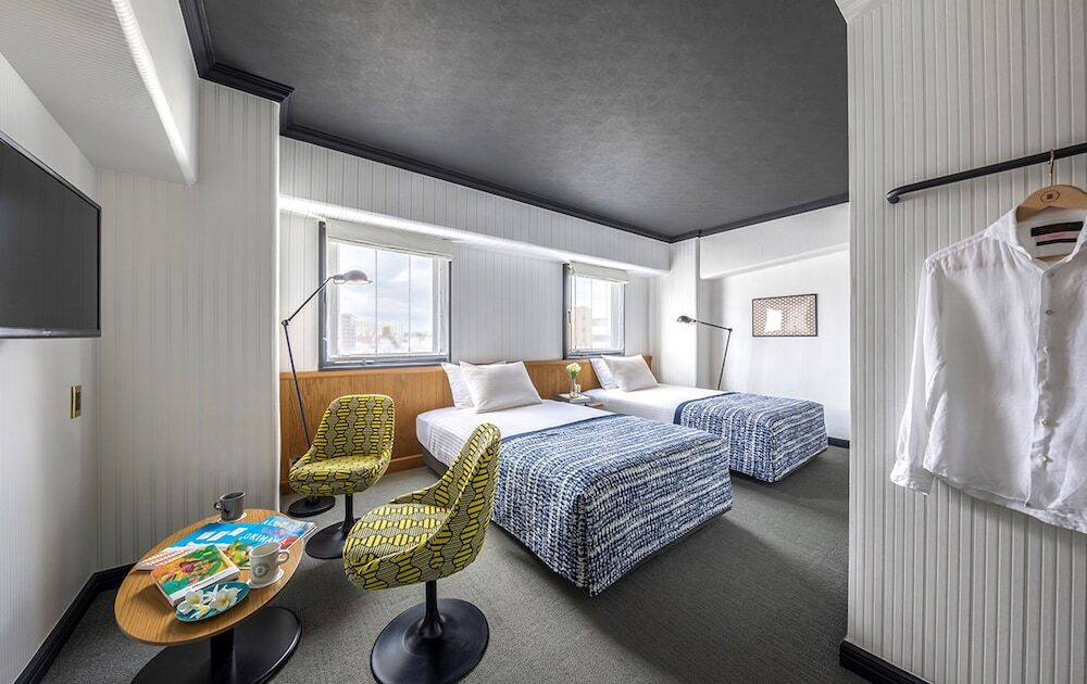 洗練された館内でローカルを楽しむ3434052