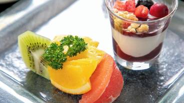 食事・飲み物 / 9