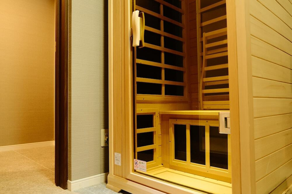 サウナや岩盤浴付きのお部屋でデトックスステイ4005652